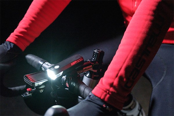 Cateye Viz 150 front light on a road bike